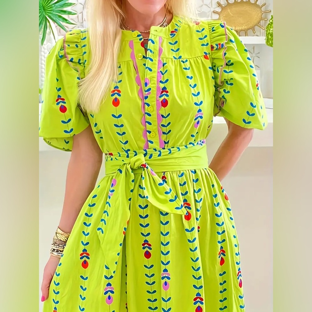 NEW Vibrant Green Patterned Dress‎ - Picture 2 of 6